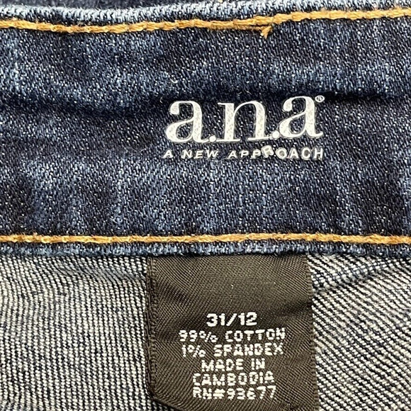 Ana Shorts Womens 12 / 31 Jean Dark Wash Denim Raw Edge Cuffed Stretch Cotton - Picture 2 of 11
